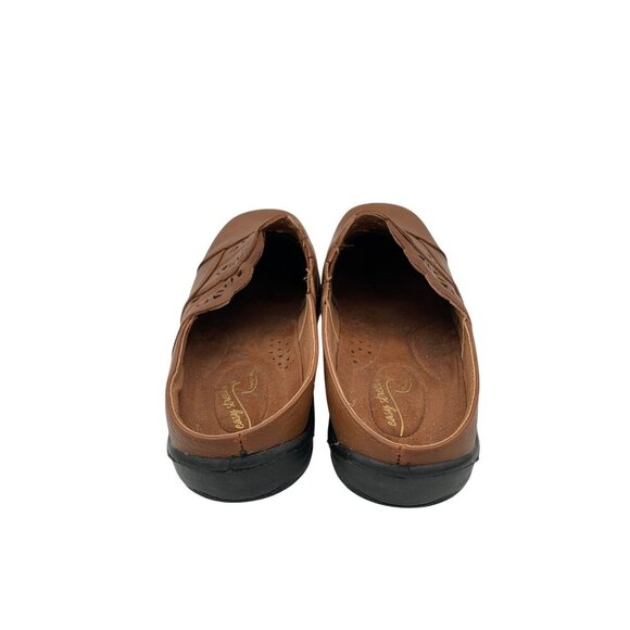 Womens 8.5 Brown Slip-On Mules With Cutout Design - Picture 6 of 8